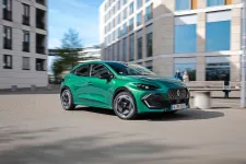 A Renault slágerautójából nem kell hibridet venni, hogy keveset fogyasszon