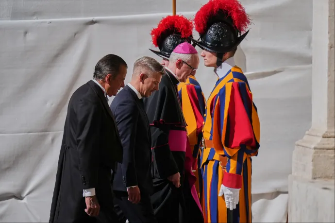 Pope Leo XIV receives Péter Magyar in private audience