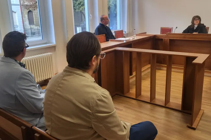 „Amíg közel vannak a húsos fazékhoz”- a volt fideszes megyei elnök rágalmazásért fogházbüntetést kért a győri polgármesterre, de Pintér Bencét felmentette a bíróság