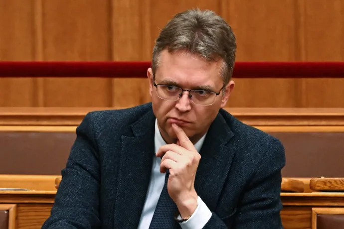 Két évig sem volt miniszter, és öt hónap kellett ahhoz, hogy utolérje az igazságszolgáltatás