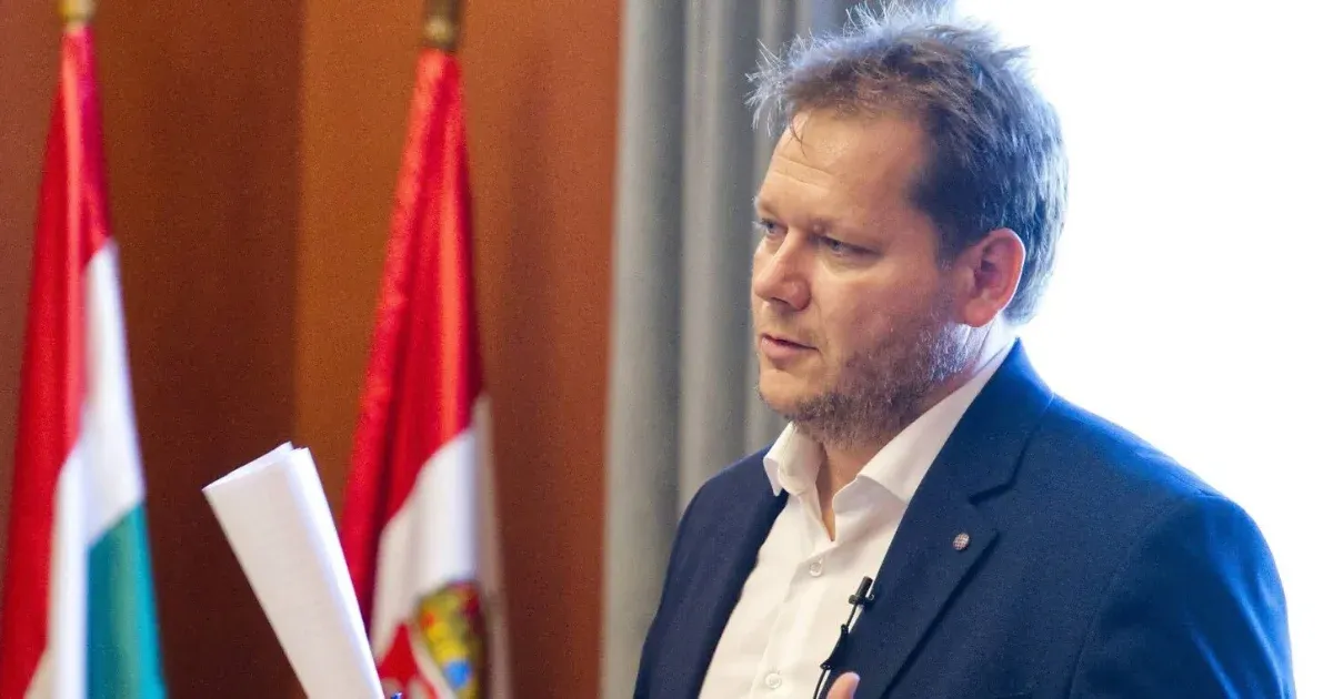 Fideszes alpolgármester szociális bérlakásban – lemondást követelnek Fideszes alpolgármester szociális bérlakásban – lemondást követelnek