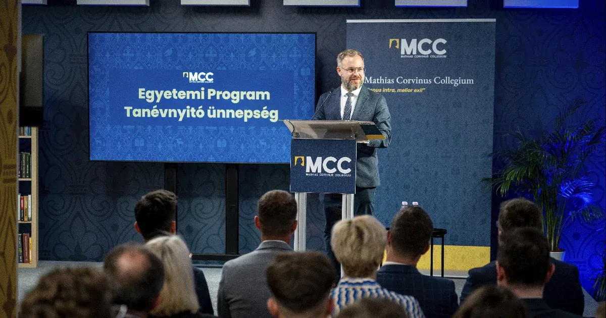 Az MCC diákjai kiköltöznek a Hotel Belvedere szállodából Az MCC diákjai kiköltöznek a Hotel Belvedere szállodából