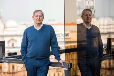 Irodalmi szenzáció: Nádas Péternek posztumusz verseskötete jelenik meg