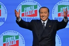 Silvio Berlusconi nevét vette fel Milánó legnagyobb repülőtere