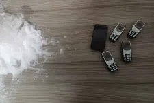 Öt mobiltelefont és SIM-kártyákat próbáltak bejuttatni a Kozma utcai börtönbe. Az akció eleinte sikeresnek tűnt
