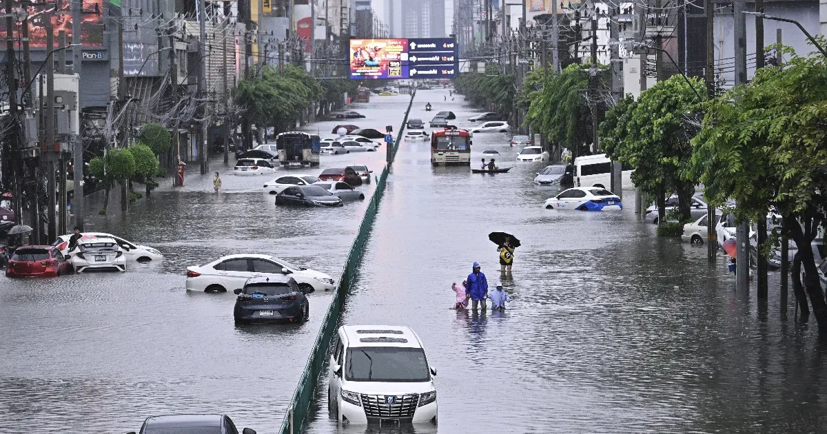 Bangkok katasztrófa sújtotta övezetnek nyilvánítva Bangkok katasztrófa sújtotta övezetnek nyilvánítva