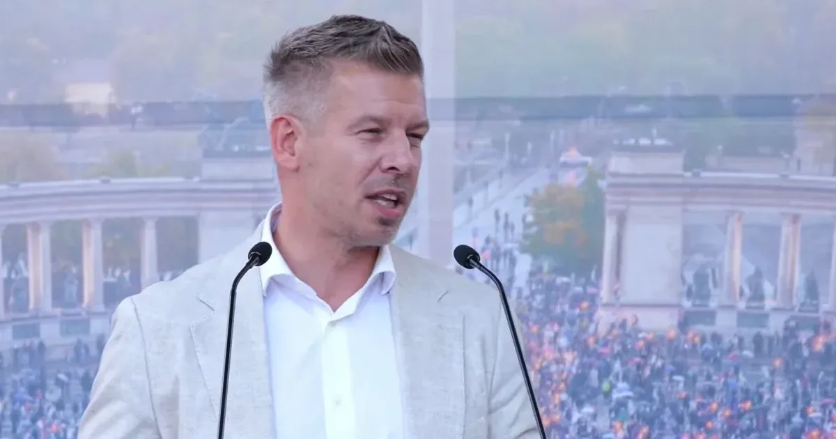 Magyar Péter országjárása Szolnokon Magyar Péter országjárása Szolnokon
