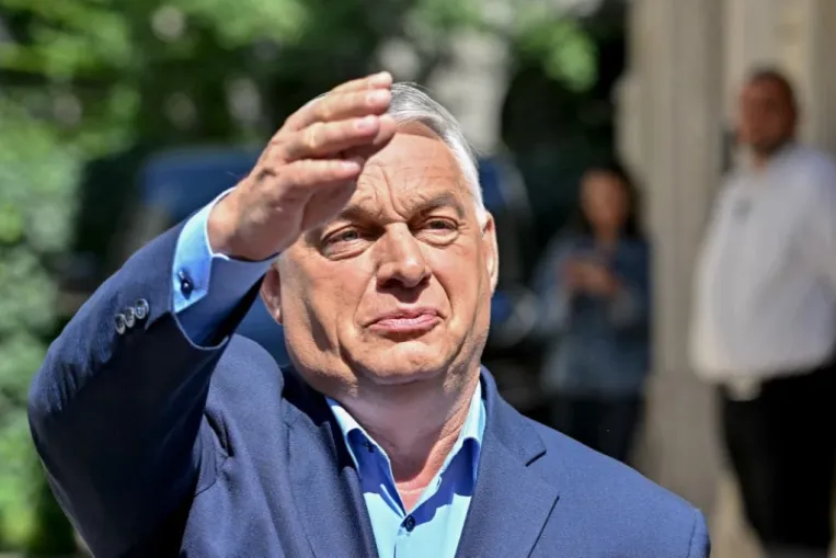 Viktor Orbán was behind decision to detain Ukrainian cash couriers, newly surfaced document suggests