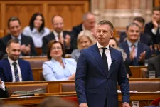 Felfüggesztette Magyar Péter, Hankó Balázs és Seszták Miklós mentelmi jogát az Országgyűlés