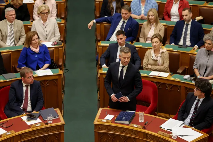 Hungarian Parliament suspends immunity of PM Magyar and two Orbán-era ministers