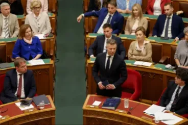 Felfüggesztették Magyar Péter mentelmi jogát, lopással gyanúsíthatják