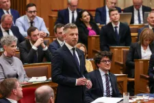 Magasabb fokozatba kapcsolt az elszámoltatás a Magyar-kormány eddigi legmozgalmasabb parlamenti ülésén