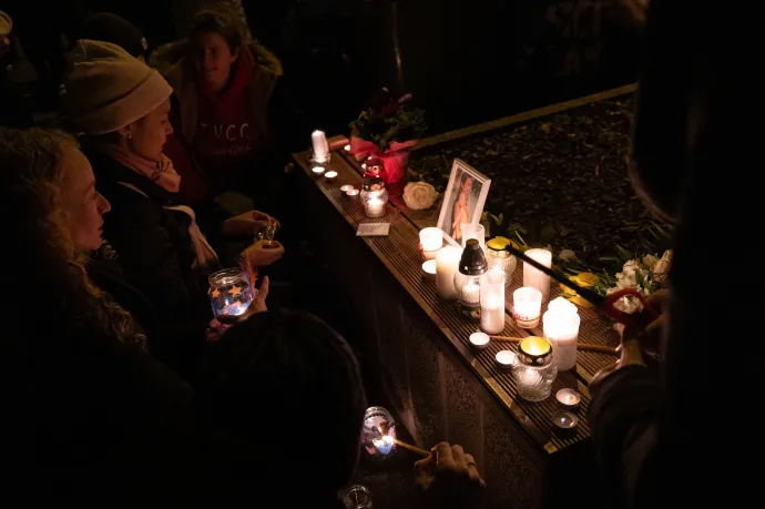Tagadta bűnösségét az ír férfi, aki a vád szerint tűzesetnek próbálta beállítani a Budapesten élő japán felesége meggyilkolását