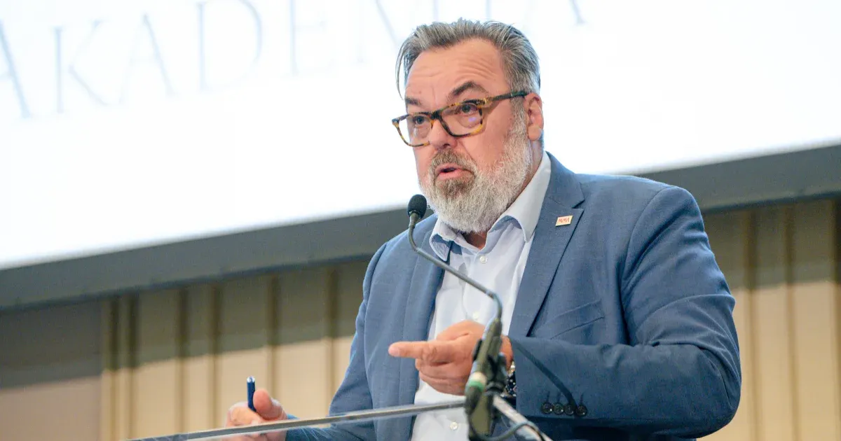 Az irodalom és könyvkiadás helyzete Magyarországon: Nyáry Krisztián előadása a Magyar Művészeti Akadémián