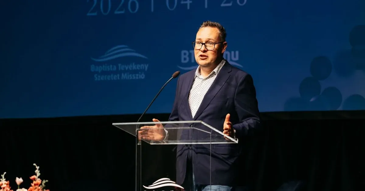Több százmillió forint értékben tartott képzéseket csak tavaly a Baptista Tevékeny Szeretet Missziónak (BTESZ) az elnök, Mile Ferenc cége, és a szállítmányozó vállalata is több százmilliós bevételre tett szert a missziónak ételt beszállító, Miléhez kötődő egyesületen keresztül.