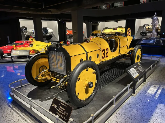 Ray Harroun versenyautója az indianapolisi Motor Speedway múzeumban – Fotó: Indianapolis Motor Speedway Museum