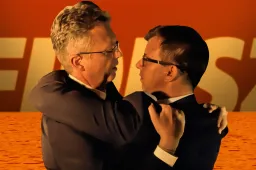 Tízmilliárdos fideszes korrupció és Magyar Péter telefonos ügye – videóriport a hétfői kaotikus parlamenti napról