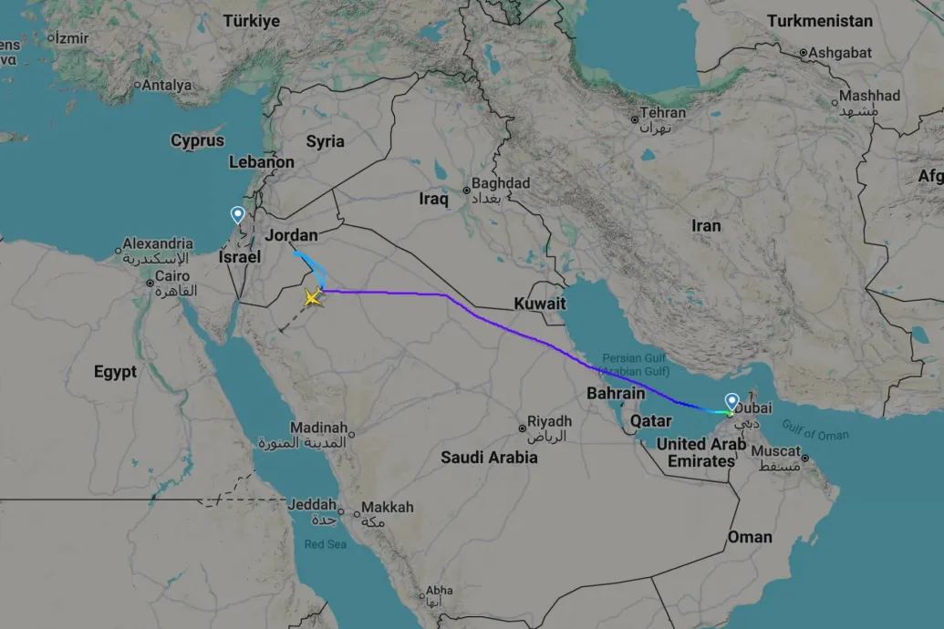 Vészjelzést adott ki egy Dubajból Tel-Avivba tartó repülőgép, kiderült, hogy csak a pilóták verekedtek össze