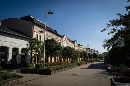 „Letérköveztek mindent, munka meg nincs” – Várda keserű, Seszták hatalma polipként telepedett rá a városra