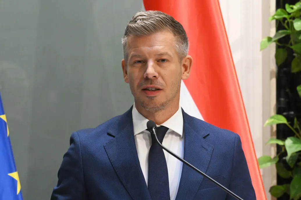 Magyar Orbán Viktornak: „Adják vissza a magyarok gyémánt félkrajcárját”