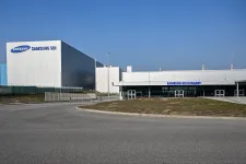 Európai autógyárak állnak le a villanyautós túlkereslet miatt, itthon még nincs fordulat