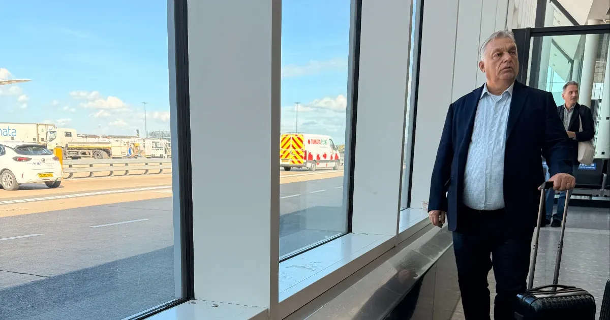 Orbán Viktor hazatért Belfastból Orbán Viktor hazatért Belfastból