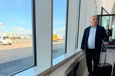 Orbán Viktor hazatér