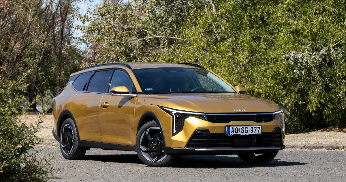 A Kia K4: A meglepetések szedánja – autóteszt
