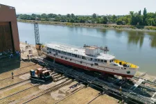 Két milliárdos balatoni projekt miatt tett feljelentést Kapitány István minisztériuma