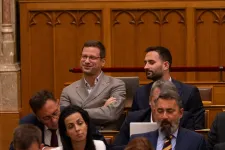 Medián: A politikából kivonuló Gulyás Gergely a legnépszerűbb ellenzéki politikus