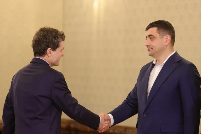 Túl kell vészelni a következő két évet, de milyen áron tartható hatalmon kívül az AUR?