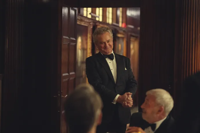 Hugh Bonneville – Fotó: Netflix