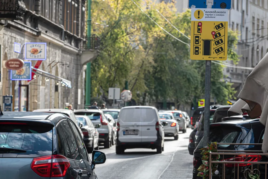 Miért tesz mindenki magasról a közlekedési szabályokra Budapesten?