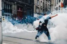 Diáktüntetések Franciaországban: Nem azért vagyunk itt, hogy kedvesek legyünk, de nem akarunk káoszt