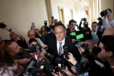 Szijjártó Péter megjelent a Nemzetbiztonsági Bizottság meghallgatásán