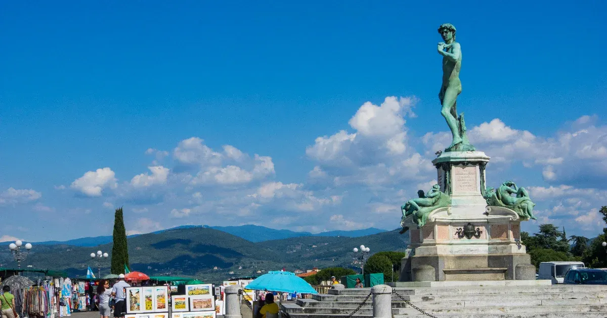 Gázpalackot találtak Firenzében a Piazzale Michelangelón – Nyomozás folyamatban Gázpalackot találtak Firenzében a Piazzale Michelangelón – Nyomozás folyamatban