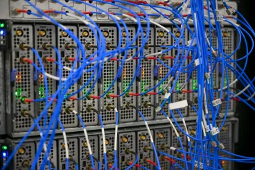 Nyolcmillió eurós MI-adatközpontot építenek Erdélyben, már idén beüzemelnék az első Nvidia-szervereket
