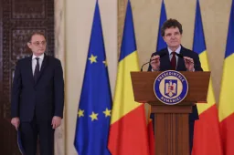 Dacian Cioloș 2, Nicușor Dan szóvivője, reformokra esélye sincs – elemzők az újabb kijelölt miniszterelnökről