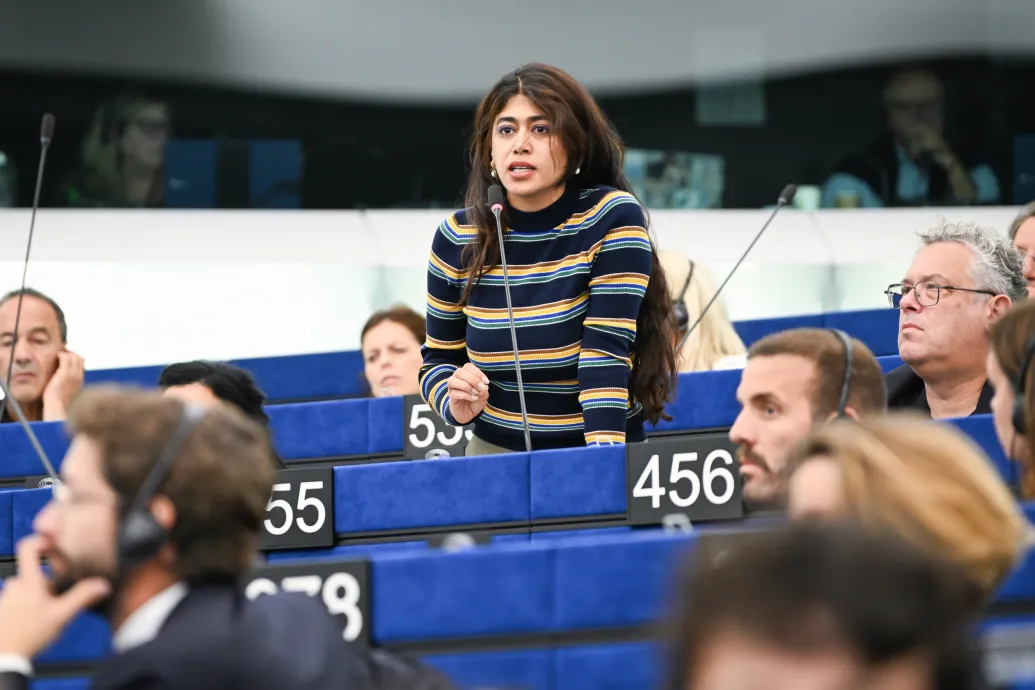 Botrányt okozott egy EP-képviselő a Hamász 2023-as terrortámadására emlékező kiállításon