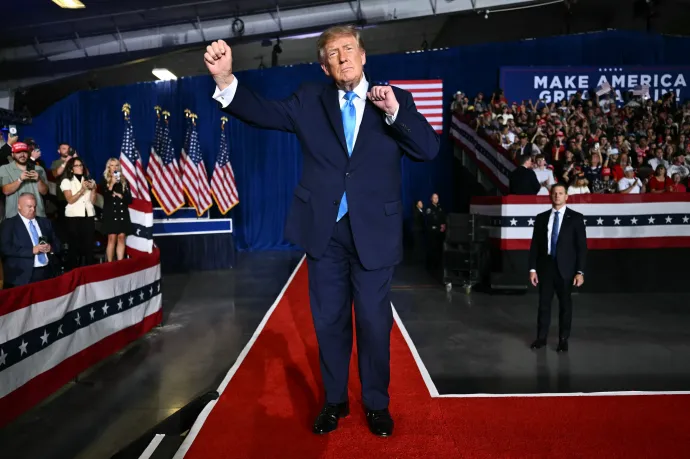 Trump arról beszélt egy kampánygyűlésen, hogy Irán pusztítsa csak el Los Angelest vagy San Diegót