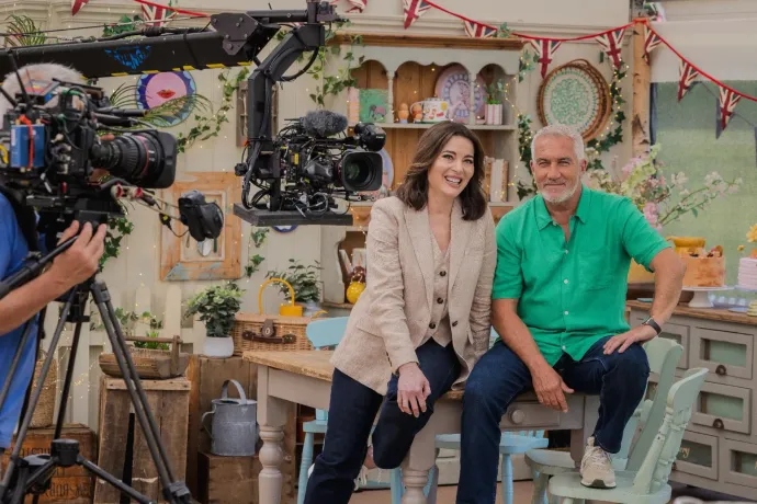 Nigella nagy falatokat eszik a tévében, és ez mindenkit felháborít