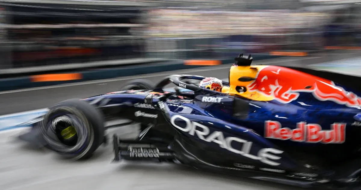 Max Verstappen a leggyorsabb a Szingapúri Nagydíj sprintkvalifikációján – Friss hírek Max Verstappen a leggyorsabb a Szingapúri Nagydíj sprintkvalifikációján – Friss hírek