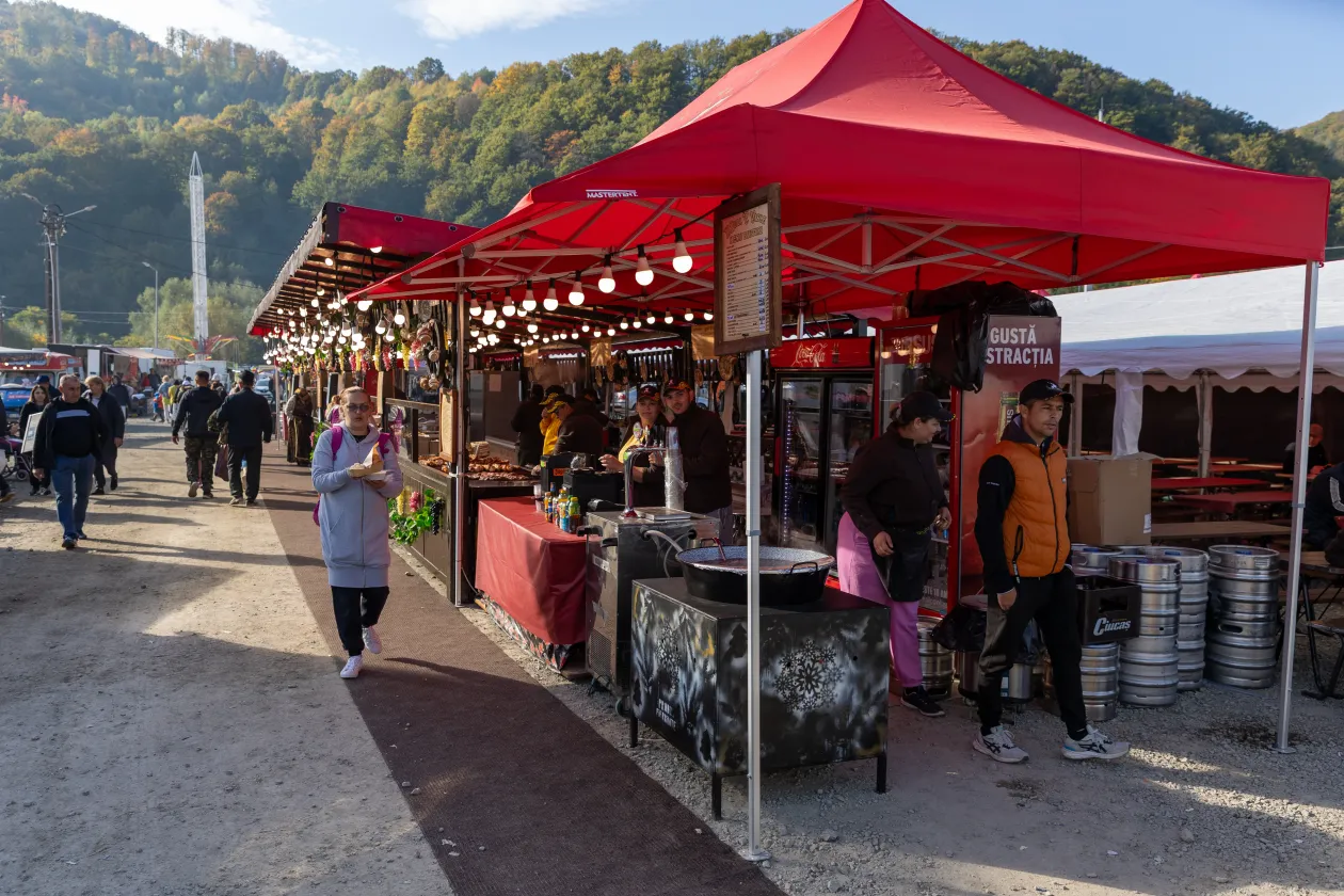 Fotó: Vova / Fortepan és Gál László / Transtelex