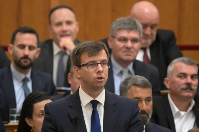 Bóka János szerint nem kell bocsánatot kérniük, és ő sem foglalkozik üzleti ügyekkel