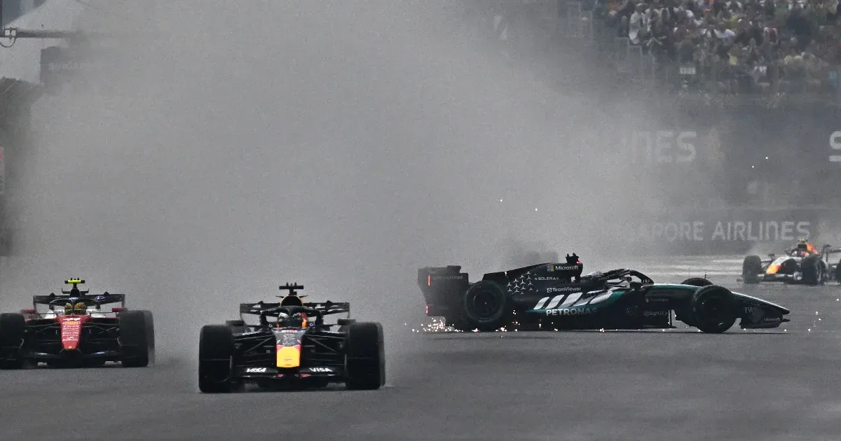 Russell kiesése Szingapúrban: Verstappen nyerte az esős sprintfutamot