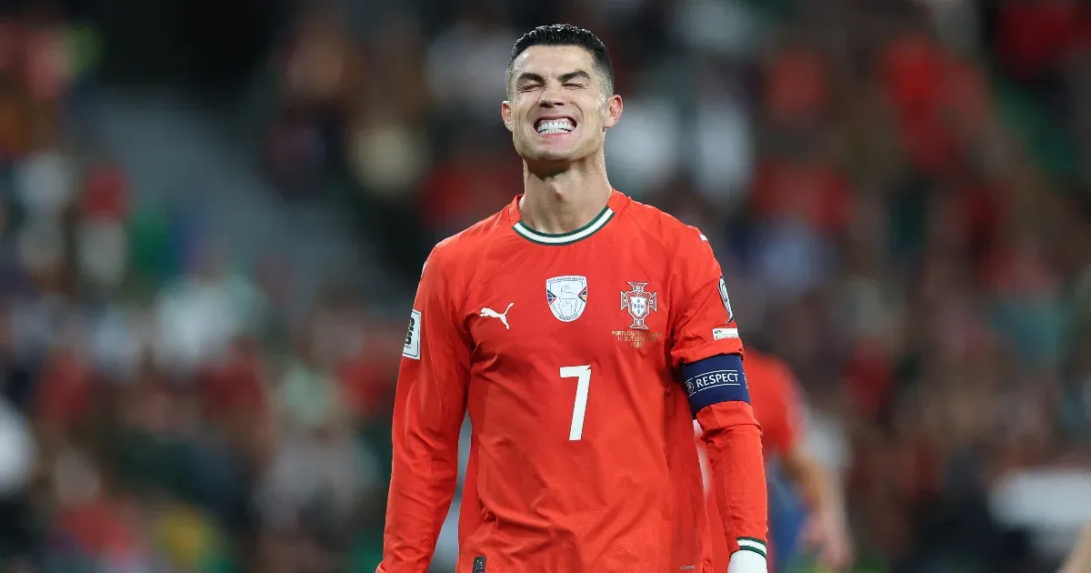 Cristiano Ronaldo fegyelmi eljárása: ideiglenes felfüggesztés és botrány a portugál válogatottban Cristiano Ronaldo fegyelmi eljárása: ideiglenes felfüggesztés és botrány a portugál válogatottban