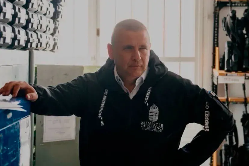 Ruszin-Szendi Romulusz szerint katonákkal írattak róla jelentéseket