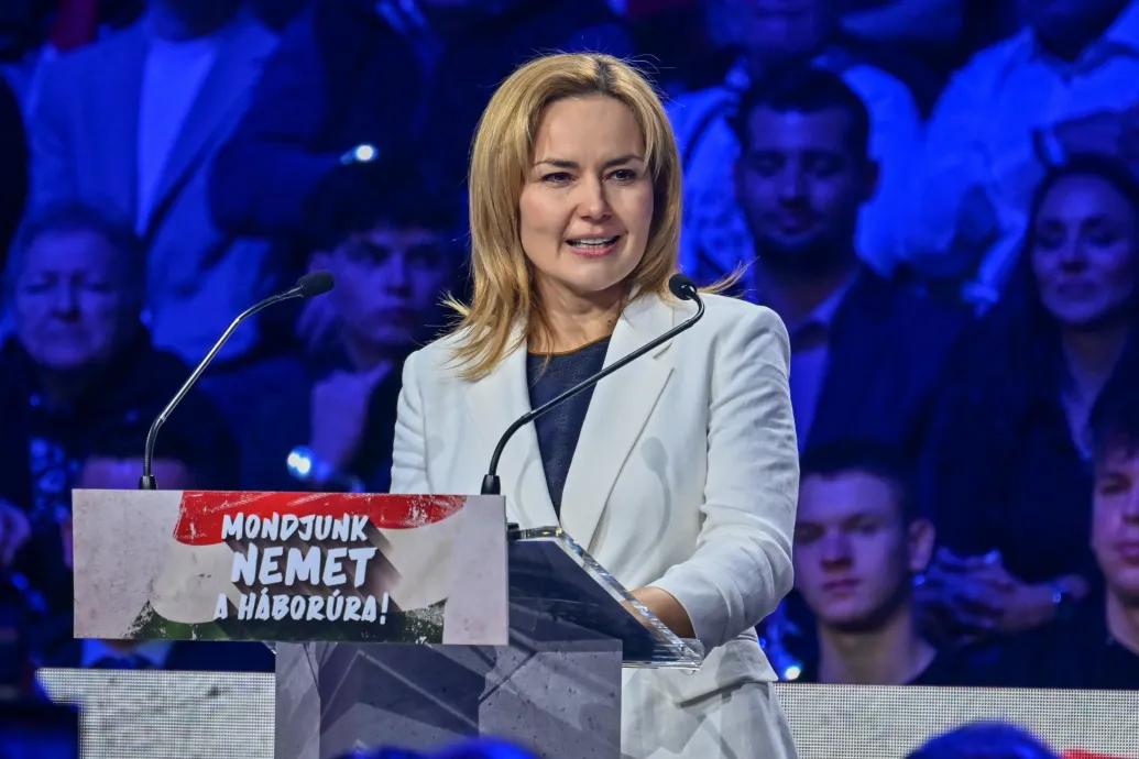 A Fidesz volt debreceni jelöltje törölte a Tóth Gabival közös képét a sok mocskolódás miatt