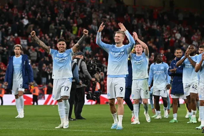 A Liverpool piros lapja után három góllal nyerte a rangadót a Manchester City