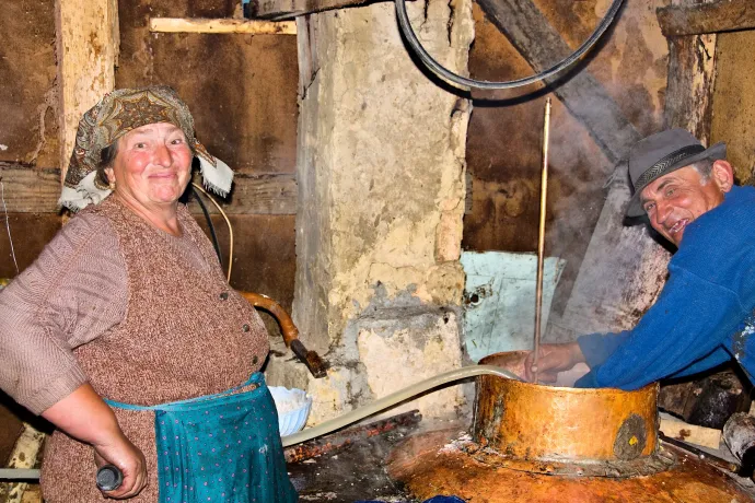 Kétszáz osztva háromszázhatvanöttel, avagy a józan szédelgés baja